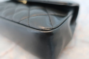 CHANEL Mini matelasse chain shoulder bag Lambskin Black/Gold hadware Shoulder bag 600060063