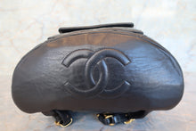 Load image into Gallery viewer, CHANEL Matelasse chain back pack Lambskin Black/Gold hadware Back pack 700090193
