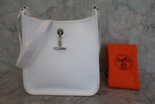 画像をギャラリービューアに読み込む, HERMES／エルメス ヴェスパPM ヴォーエプソン ホワイト □J刻印 ショルダーバッグ 800010098
