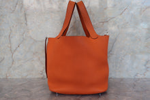 將圖片載入圖庫檢視器 HERMES／エルメス ピコタンＭＭ トリヨンクレマンス オレンジ □M刻印 ハンドバッグ 700110048
