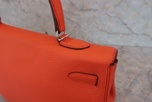 画像をギャラリービューアに読み込む, HERMES／エルメス ケリー35 トリヨンクレマンス オレンジポピー T刻印 ショルダーバッグ 800040063
