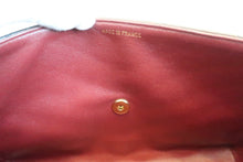 Load image into Gallery viewer, CHANEL V-Stitch shoulder bag Lambskin Black/Gold hadware Shoulder bag 600060062

