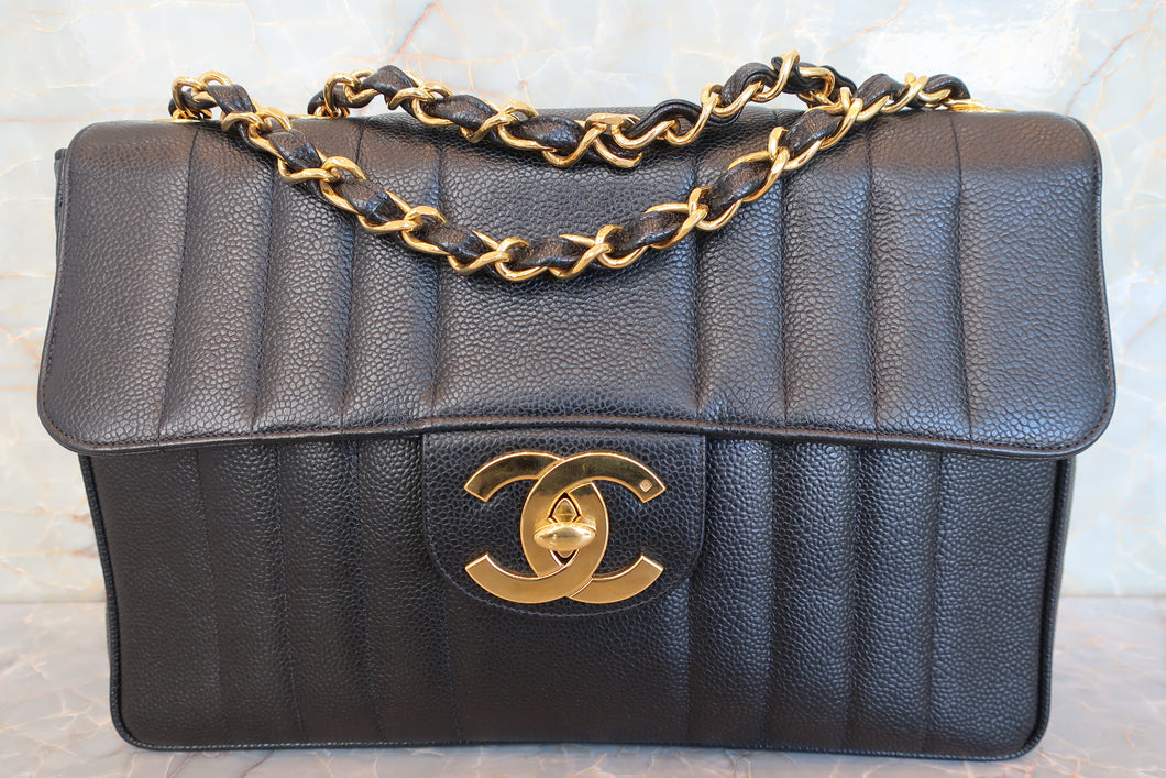 CHANEL Big Matelasse single flap chain shoulder bag Caviar skin Black/Gold hadware Shoulder bag 700100035