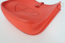 Load image into Gallery viewer, HERMES EVELYNE TPM Clemence leather Capucine Y Engraving Shoulder bag 800100115
