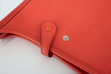 Load image into Gallery viewer, HERMES EVELYNE TPM Clemence leather Capucine Y Engraving Shoulder bag 800100115
