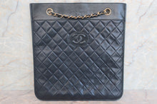 Load image into Gallery viewer, CHANEL Matelasse chain tote bag Lambskin Navy/Gold hadware Tote bag 600070110
