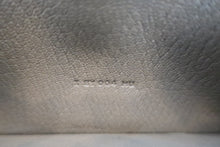 Load image into Gallery viewer, HERMES Bearn Soufflet Chevre myzore goatskim Etoupe gray X Engraving Wallet 600050097
