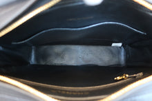将图片加载到图库查看器，CHANEL/香奈儿 CF 流苏 肩背包 羊皮 Black/Gold hadware(黑色/金色金属) 肩背包 800090068

