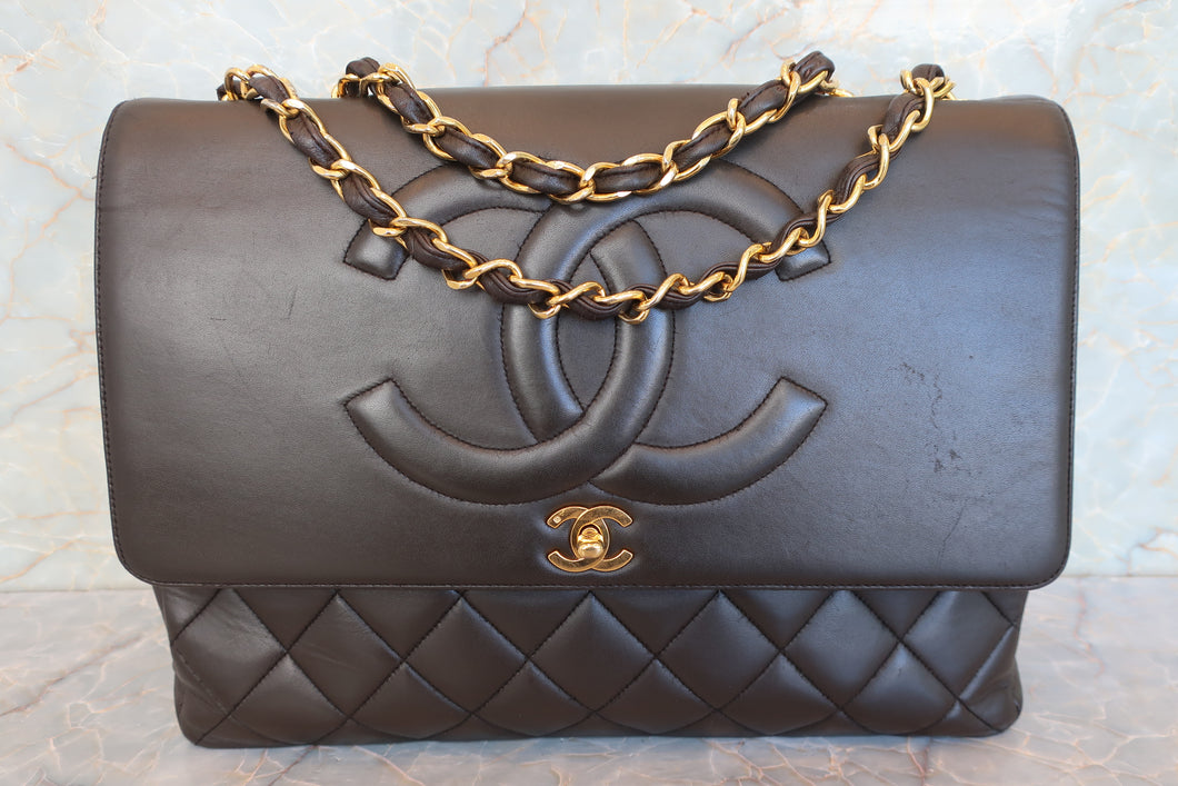CHANEL Matelasse chain shoulder bag Lambskin Brown/Gold hadware Shoulder bag 700090163