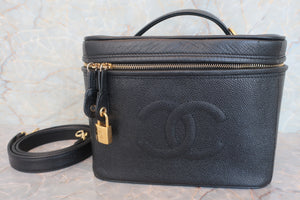 CHANEL/香奈儿 经典双C 化妆包 荔枝皮 Black/Gold hadware(黑色/金色金属) 化妆包 600070125