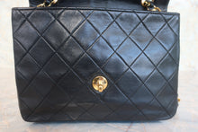 画像をギャラリービューアに読み込む, CHANEL/シャネル ミニマトラッセシングルフラップチェーンショルダーバッグ ラムスキン ブラック/ゴールド金具 ショルダーバッグ 800030042
