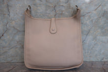 画像をギャラリービューアに読み込む, HERMES／エルメス エブリン1GM トリヨンクレマンス ベージュ □F刻印 ショルダーバッグ 700110045
