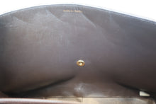 Load image into Gallery viewer, CHANEL Matelasse chain shoulder bag Lambskin Brown/Gold hadware Shoulder bag 700090163
