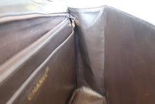 Load image into Gallery viewer, CHANEL Matelasse chain shoulder bag Lambskin Brown/Gold hadware Shoulder bag 700090163
