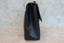 将图片加载到图库查看器，CHANEL/香奈儿 中号CF 单盖包 链条包 羊皮 Black/Gold hadware(黑色/金色金属) 肩背包 700060148
