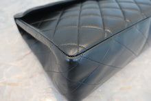 将图片加载到图库查看器，CHANEL/香奈儿 中号CF 单盖包 链条包 羊皮 Black/Gold hadware(黑色/金色金属) 肩背包 700060148
