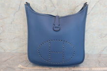 Load image into Gallery viewer, HERMES EVELYNE 2PM Clemence leather Blue saphir □K Engraving Shoulder bag 600070041
