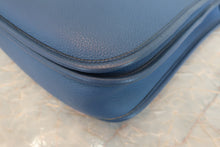 Load image into Gallery viewer, HERMES EVELYNE 2PM Clemence leather Blue saphir □K Engraving Shoulder bag 600070041
