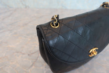 画像をギャラリービューアに読み込む, CHANEL/シャネル マトラッセチェーンショルダーバッグ ラムスキン ブラック/ゴールド金具 ショルダーバッグ 800080134
