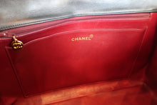 Load image into Gallery viewer, CHANEL Big Matelasse Single flap chain shoulder bag Lambskin Black/Gold hadware Shoulder bag 700090180
