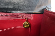 Load image into Gallery viewer, CHANEL Big Matelasse Single flap chain shoulder bag Lambskin Black/Gold hadware Shoulder bag 700090180
