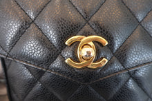 画像をギャラリービューアに読み込む, CHANEL/シャネル マトラッセウエストバッグ キャビアスキン ブラック/ゴールド金具 ウエストバッグ 700110057
