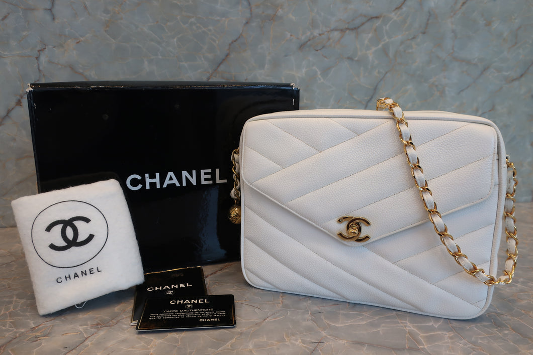 CHANEL/シャネル バイアスステッチチェーンショルダーバッグ キャビアスキン ホワイト/ゴールド金具 ショルダーバッグ 700080101