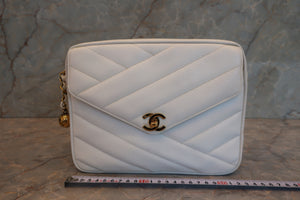 CHANEL/シャネル バイアスステッチチェーンショルダーバッグ キャビアスキン ホワイト/ゴールド金具 ショルダーバッグ 700080101
