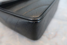 将图片加载到图库查看器，CHANEL/香奈儿 V线 链条包 荔枝皮 Black/Gold hadware(黑色/金色金属) 肩背包 800010177
