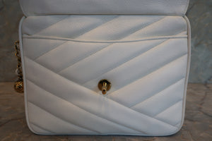 CHANEL/シャネル バイアスステッチチェーンショルダーバッグ キャビアスキン ホワイト/ゴールド金具 ショルダーバッグ 700080101