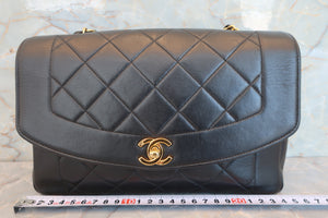 CHANEL/シャネル ダイアナマトラッセチェーンショルダーバッグ ラムスキン ブラック/ゴールド金具 ショルダーバッグ 700070186