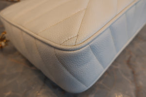 CHANEL/シャネル バイアスステッチチェーンショルダーバッグ キャビアスキン ホワイト/ゴールド金具 ショルダーバッグ 700080101