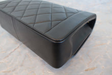 Load image into Gallery viewer, CHANEL  Diana matelasse chain shoulder bag Lambskin Black/Gold hadware Shoulder bag 700090239
