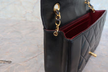 Load image into Gallery viewer, CHANEL  Diana matelasse chain shoulder bag Lambskin Black/Gold hadware Shoulder bag 700090239
