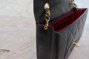 CHANEL  Diana matelasse chain shoulder bag Lambskin Black/Gold hadware Shoulder bag 700090239