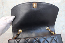 Load image into Gallery viewer, CHANEL  Diana matelasse chain shoulder bag Lambskin Black/Gold hadware Shoulder bag 700090239
