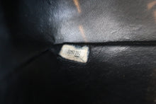 将图片加载到图库查看器，CHANEL/香奈儿 V线 链条包 荔枝皮 Black/Gold hadware(黑色/金色金属) 肩背包 800010177
