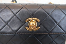 Load image into Gallery viewer, CHANEL Mini matelasse chain shoulder bag Lambskin Black/Gold hadware Shoulder bag 700120154
