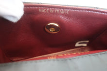 Load image into Gallery viewer, CHANEL Mini matelasse chain shoulder bag Lambskin Black/Gold hadware Shoulder bag 700120154
