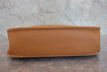 将图片加载到图库查看器，HERMES  EVELYNE1 GM Ardennes leather Natural □A刻印 Shoulder bag 800090008

