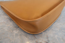 将图片加载到图库查看器，HERMES  EVELYNE1 GM Ardennes leather Natural □A刻印 Shoulder bag 800090008
