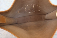 将图片加载到图库查看器，HERMES  EVELYNE1 GM Ardennes leather Natural □A刻印 Shoulder bag 800090008
