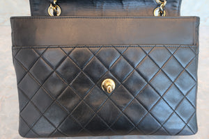 CHANEL/シャネル マトラッセバイカラーチェーンショルダーバッグ ラムスキン ブラック/ホワイト/ゴールド金具 ショルダーバッグ 700070158