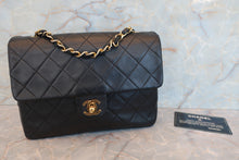 Load image into Gallery viewer, CHANEL Mini Matelasse single flap chain shoulder bag Lambskin Black/Gold hadware Shoulder bag 700070157
