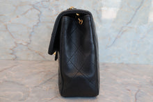 Load image into Gallery viewer, CHANEL Mini Matelasse single flap chain shoulder bag Lambskin Black/Gold hadware Shoulder bag 700070157
