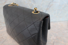 将图片加载到图库查看器，CHANEL/香奈儿 迷你CF 链条包 羊皮 Black/Gold hadware(黑色/金色金属) 肩背包 700060176

