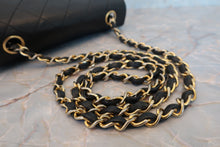Load image into Gallery viewer, CHANEL Mini Matelasse single flap chain shoulder bag Lambskin Black/Gold hadware Shoulder bag 700070157
