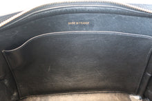 Load image into Gallery viewer, CHANEL Matelasse chain shoulder bag Caviar skin Black/Gold hadware Shoulder bag 800040089
