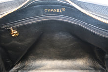 Load image into Gallery viewer, CHANEL Matelasse chain shoulder bag Caviar skin Black/Gold hadware Shoulder bag 800040089
