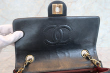 将图片加载到图库查看器，CHANEL/香奈儿 迷你CF 链条包 羊皮 Black/Gold hadware(黑色/金色金属) 肩背包 700060176
